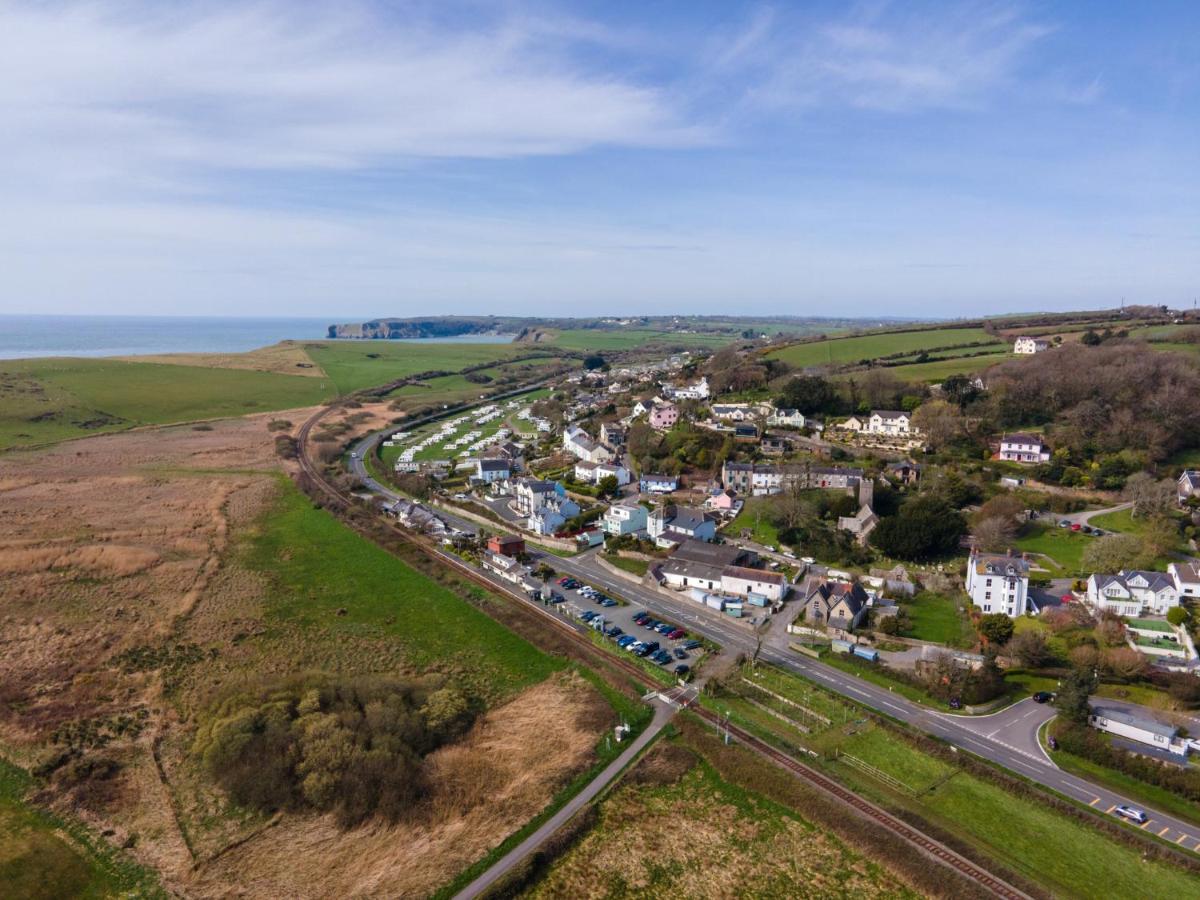 Priory Bay Escapes - Visum Apartment Tenby Exterior photo